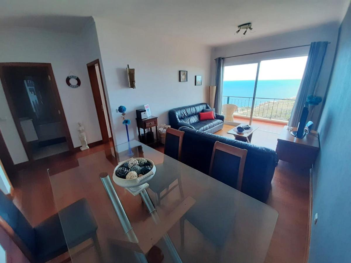 2 Bedrooms Appartement At Canico 200 M Away From The Beach With Sea View Furnished Balcony And Wifi Екстериор снимка